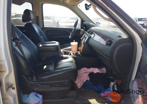 2008 Chevrolet Suburban 1500 Lt из США, поврежденный, VIN 1GNFC16J18J212846